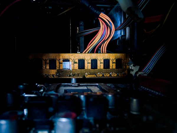 Comment les mises à jour logicielles des smartphones influencent-elles la sécurité des données ?